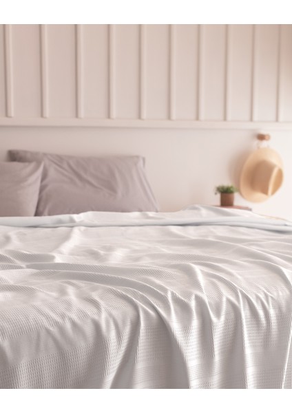 Mathilda Çift Kişilik %100 Pamuk Karde Düz Pike - Açık Mavi fiyatları