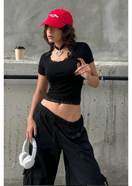 Siyah Basic Dantel Detaylı Kısa Kollu Crop indirimleri
