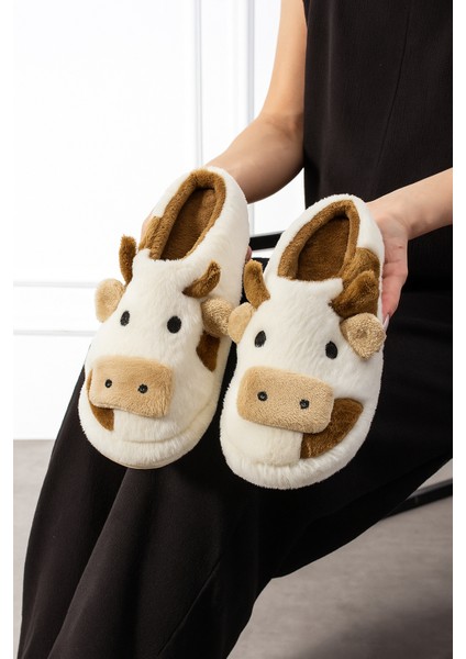 Inek Figürlü Nakışlı Kışlık Unisex Ev Terliği Ses Yapmaz Kaydırmaz Taban