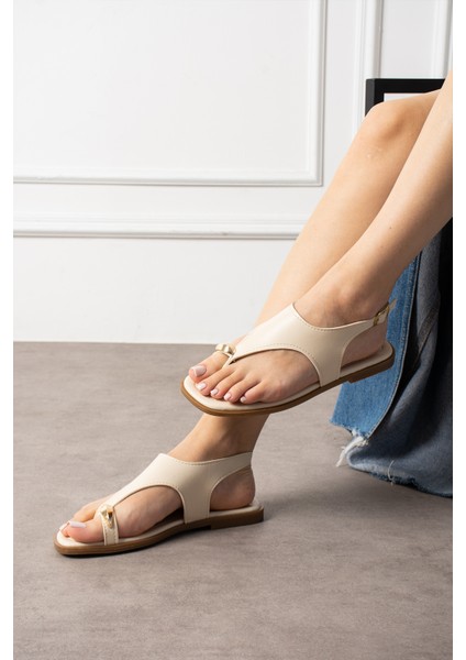 Shay Parmak Arası Gold Aksesuarlı Kadın Sandalet- Ekru modelleri