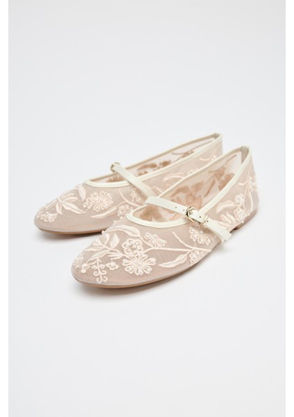 File Nakış ve Boncuk Detaylı Yuvarlak Burun Lüks Kadın Babet fiyatları