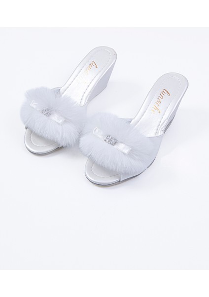 Kadın Kalın Topuklu Tüylü ve Taşlı Şık Günlük Ev Terliği Çeyiz Terliği Süslü Doğum Misafir Gelin Terliği