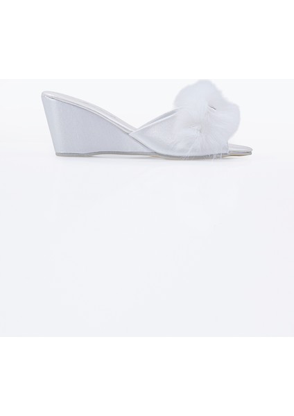 Kadın Kalın Topuklu Tüylü ve Taşlı Şık Günlük Ev Terliği Çeyiz Terliği Süslü Doğum Misafir Gelin Terliği fiyatları