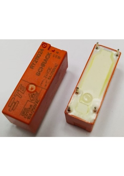 RY211024 ,24VDC 1A1K/8A Ince-5-Pin Röle