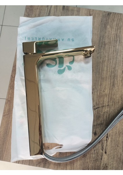 Linda Gold Çanak Lavabo Bataryası