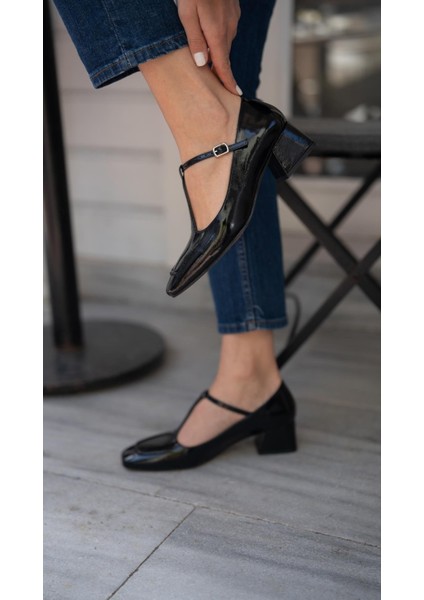 Gavin Siyah Rugan Hakiki Deri Topuklu Ayakkabı fiyatları