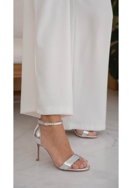 Yolette Lame Hakiki Deri Topuklu Ayakkabı fiyatları