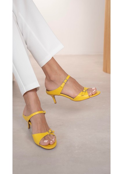 Kelvin Sarı Hakiki Deri Topuklu Ayakkabı