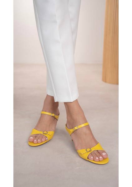 Kelvin Sarı Hakiki Deri Topuklu Ayakkabı fiyatları