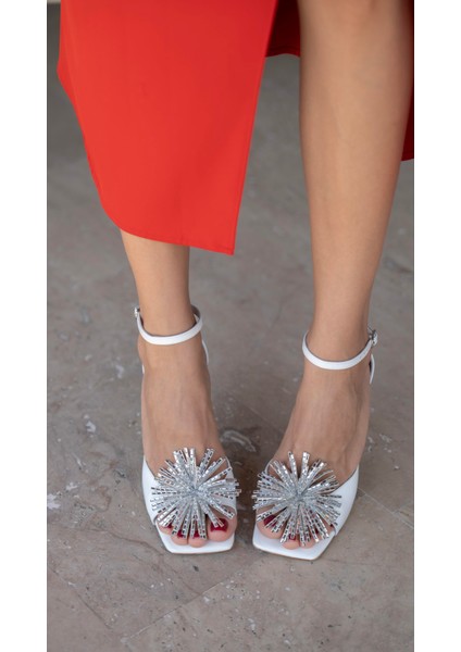 Prag Beyaz Rugan Hakiki Deri Topuklu Ayakkabı fiyatları