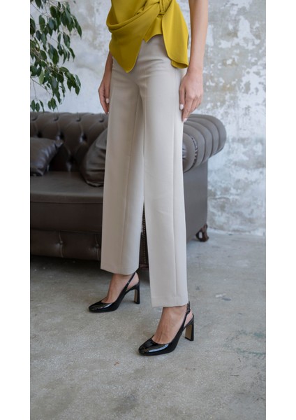 Mika Siyah Rugan Topuklu Ayakkabı fırsatları