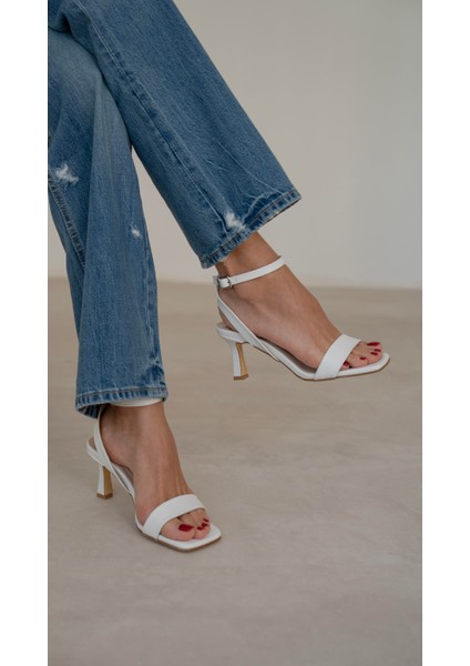 Waylon Beyaz Topuklu Ayakkabı