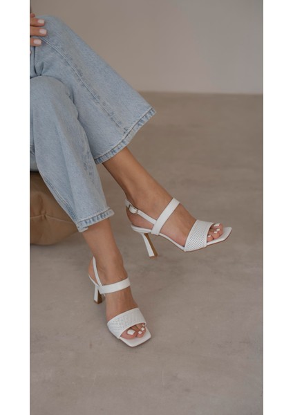 Suarez Beyaz Hakiki Deri Topuklu Ayakkabı fiyatları