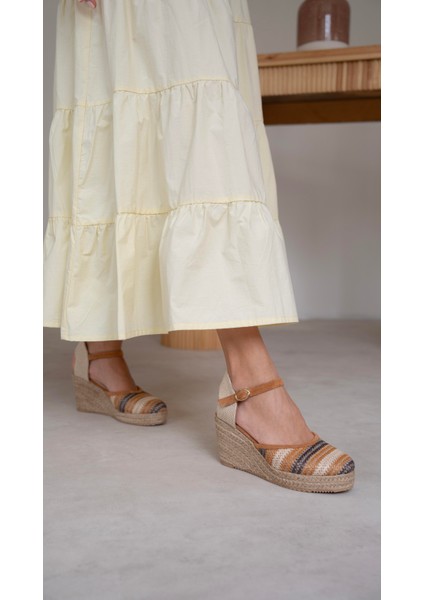 Pekin Taba Hasır Hakiki Deri Sandalet fiyatları