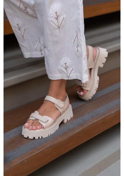 Terba Ekru Deri Sandalet