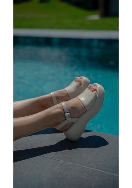 Toby Bej Hakiki Deri Kadın Sandalet