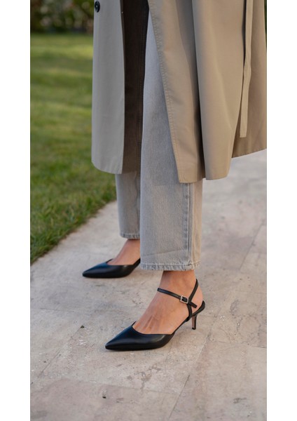 Rangel Siyah Hakiki Deri Topuklu Ayakkabı fiyatları