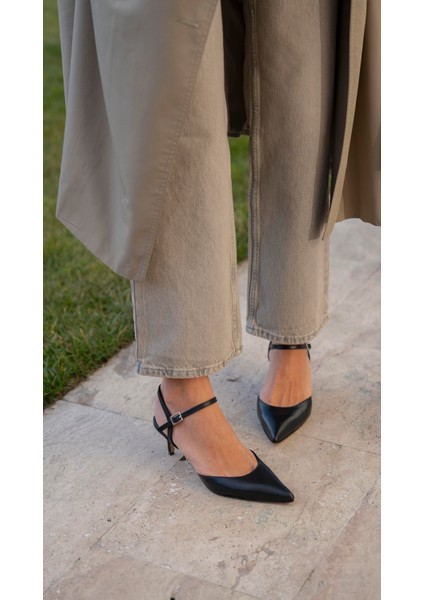 Rangel Siyah Hakiki Deri Topuklu Ayakkabı fırsatları