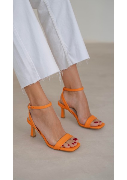 Waylon Turuncu Topuklu Ayakkabı