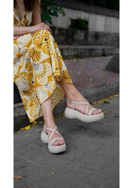 Pepe Bej Hakiki Deri Kadın Sandalet fırsatları