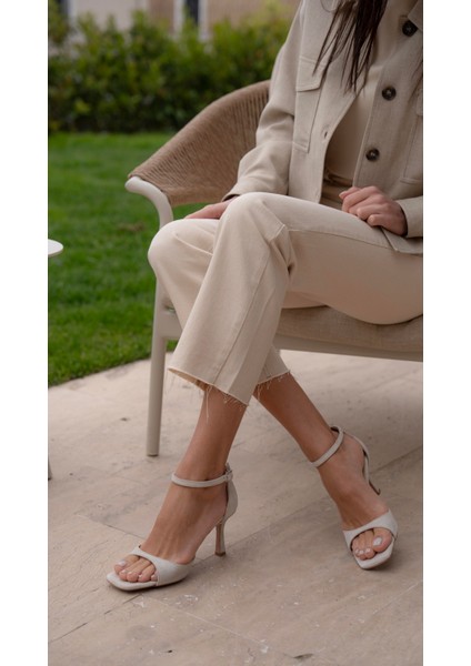 Dalot Bej Süet Hakiki Deri Topuklu Ayakkabı fiyatları