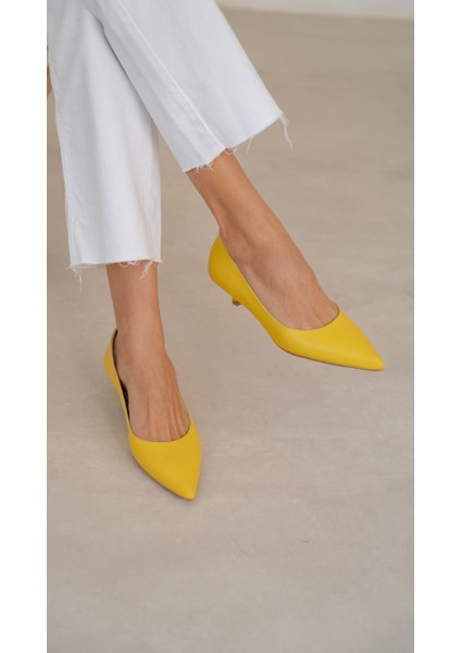 Aroya Sarı Hakiki Deri Topuklu Ayakkabı fiyatları