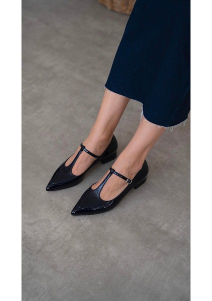 Valdis Lacivert Rugan Hakiki Deri Topuklu Ayakkabı fiyatları