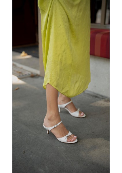 Kelvin Beyaz Hakiki Deri Topuklu Ayakkabı