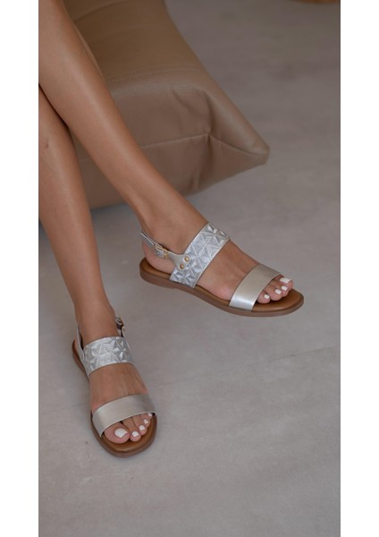 Telles Lame Hakiki Deri Kadın Sandalet fiyatları