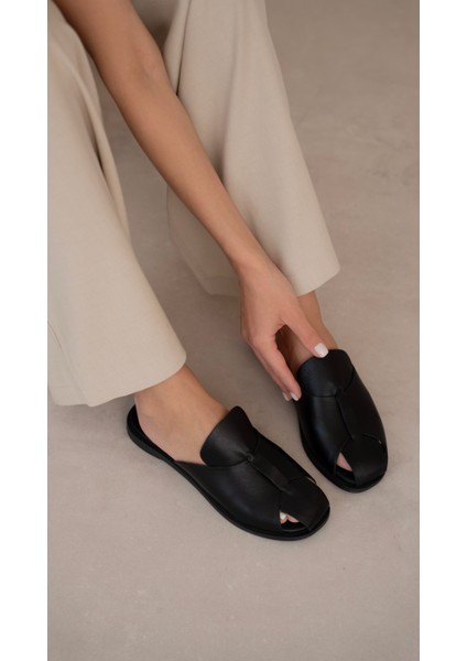 Bayern Siyah Hakiki Deri Terlik modelleri