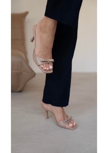 Lotaro Ten Hakiki Deri Terlik modelleri