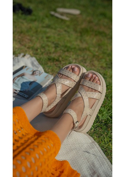 Pizzi Bej Hakiki Deri Kadın Sandalet fırsatları