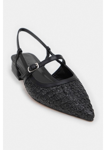 X-Harmony Hasır Siyah Kemer Detay Sivri Burun Kısa Topuklu Kadın Babet fırsatları