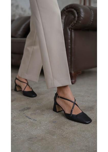 Gorter Siyah Hakiki Deri Topuklu Ayakkabı fırsatları