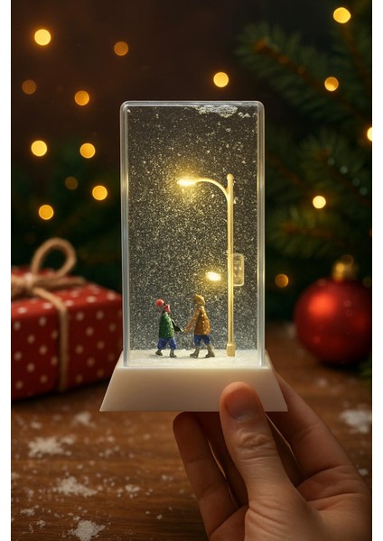 Sokak Lambalı Kar Küresi Minyatür Dekoratif Romantik Erkek ve Kadın Birbirine Baktığı Figür modelleri