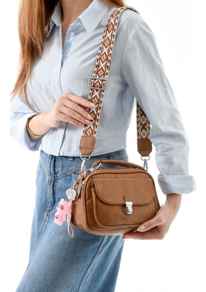 Iki Fonksiyonlu Metal Basmalı Suni Deri Omuz, El Çantası Kahve Rengi (Model: 571-13-17H)