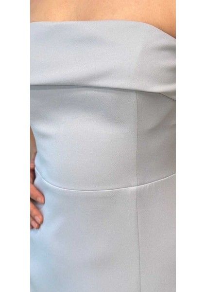 Mavi Straplez Yaka Yırtmaçlı Düz Kesim Krep Midi Abiye Elbise 7692