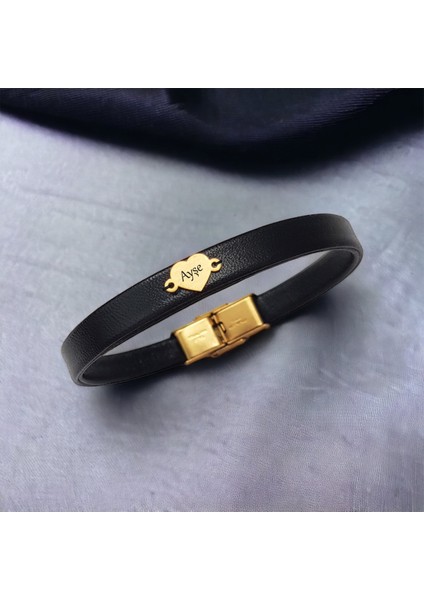 Altın Plakalı 14 Ayar Ayşe Ismine Özel Kalp Figürlü Hakiki Siyah Derili Hediye BILEKLIK-542ISIM