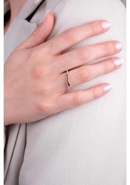 14 Ayar Altın Sıralı Çizgi Yüzük 201