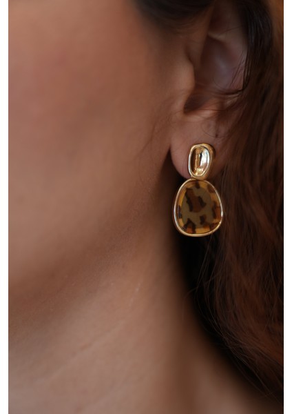 Pirinç Gold Renk Sallantı Leopar Desen Kare Model Kadın Küpe fiyatları