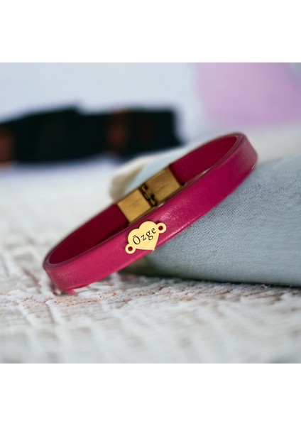14 Ayar Plakalı Altın Özge Ismine Özel Kalp Motifli Doğal Pembe Derili Hediye BILEKLIK-544ISIM