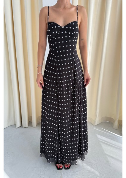 Siyah Puantiyeli Göğüs Kulplu Elbise fırsatları