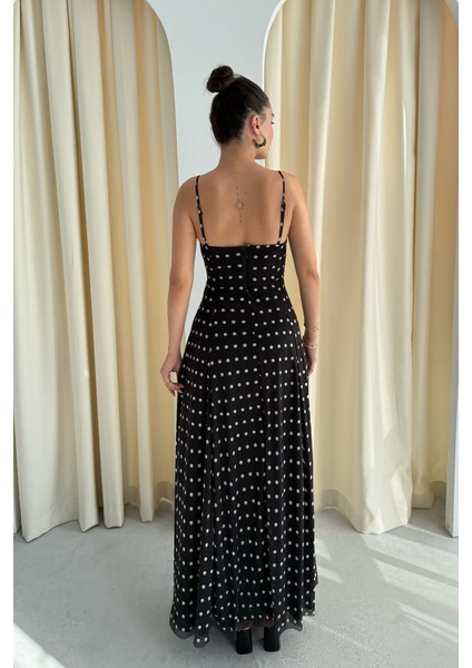 Siyah Puantiyeli Göğüs Kulplu Elbise indirimleri