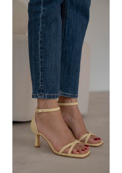 Amaros Sarı Topuklu Ayakkabı modelleri