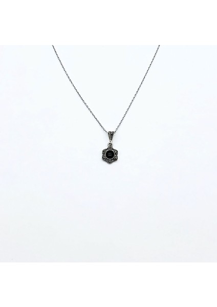 Zirkon ve Oltu Taşı Işçilikli 925 Ayar Gümüş Kolye modelleri