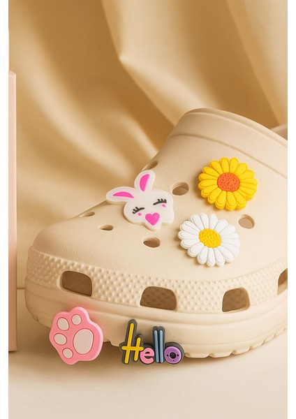 PVC Çiçek Detaylı Terlik Charmpim fırsatları