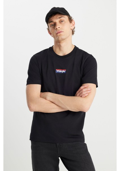 Regular Fit Small Logo Siyah Erkek Kısa Kol T-Shirt