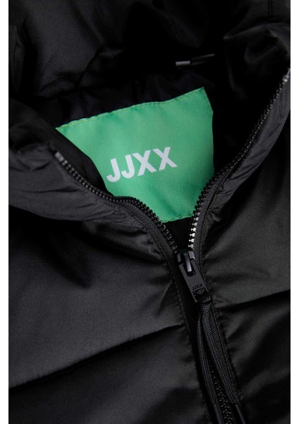 JXSOLVEJ PUFFER JACKET Siyah Kadın Mont fırsatları