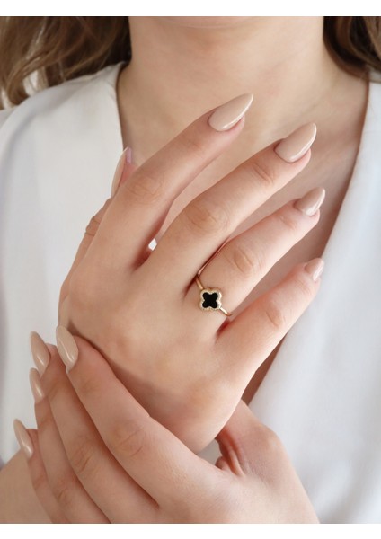 14 Ayar Altın Siyah Taşlı Yonca Yüzük fiyatları