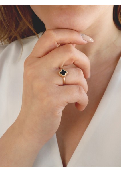 14 Ayar Altın Siyah Taşlı Yonca Yüzük modelleri